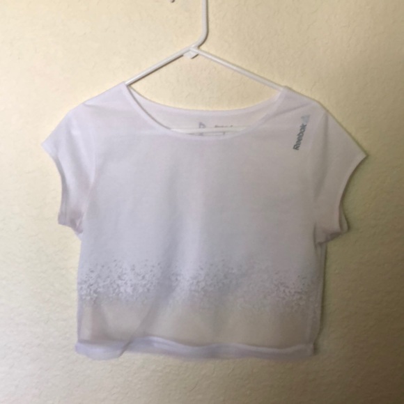 white gym crop top